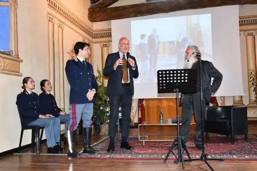 In Questura a Reggio Emilia l’incontro con Bormolini: “Oltre la perdita. La speranza che genera sicurezza”