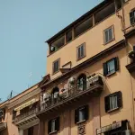 Affitti, Milano resta la più cara: stipendi sotto pressione
